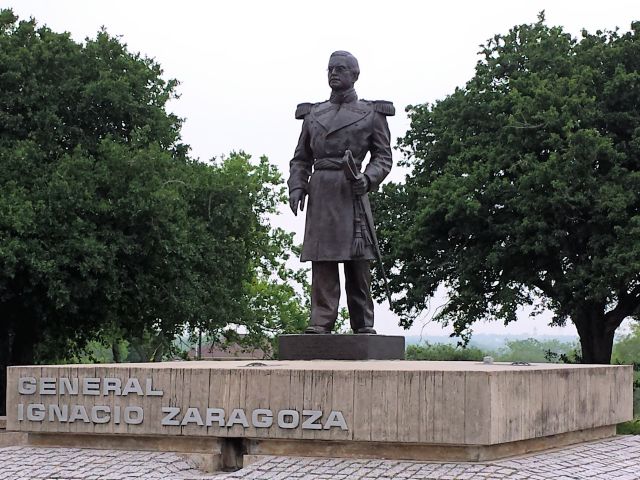 Zaragosa Monument
